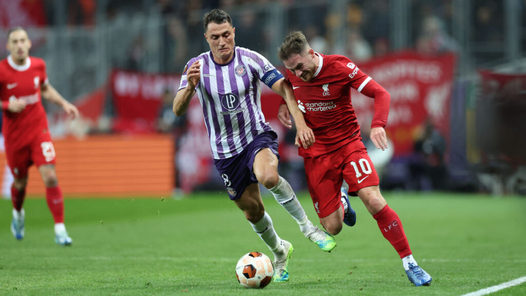 Vincent Sierro Alexis Mac Allister Toulouse Liverpool UEFA Europa League 11092023 (CHARLY TRIBALLEAU/AFP via Getty Images)