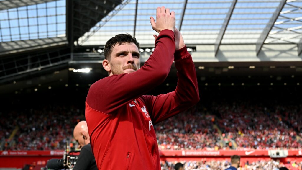 Robertson (Liverpool FC via Getty Images)
