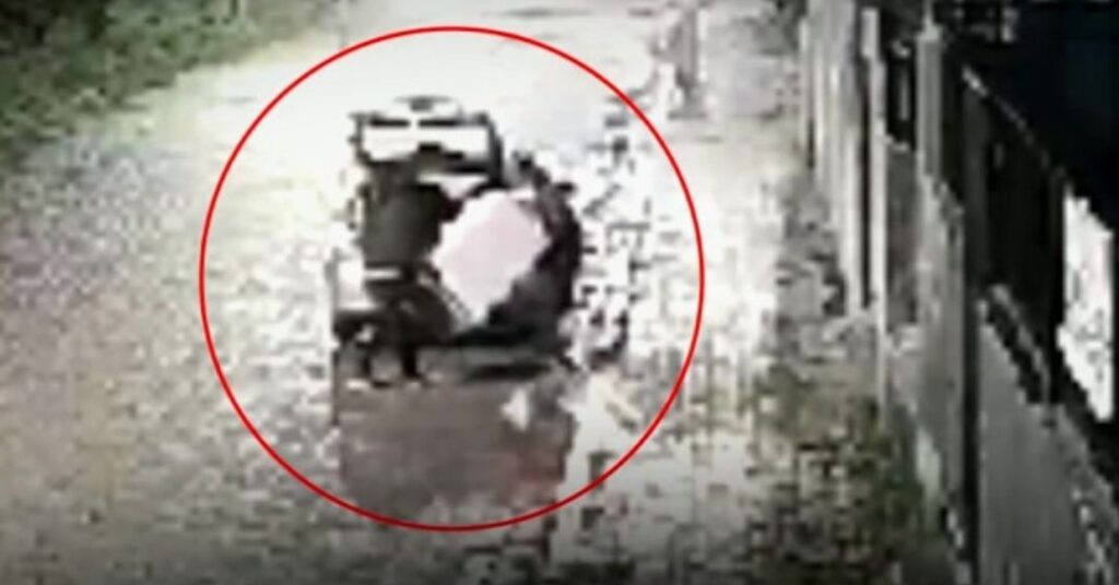Robo a plena luz del día deja temor en vecinos de Guamaní - TVC