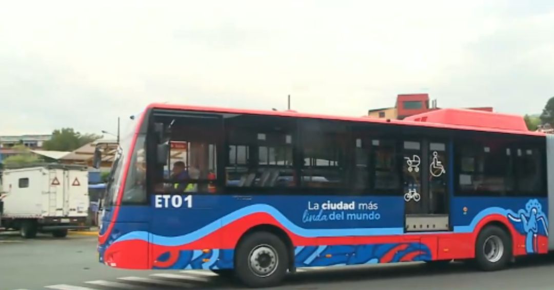 Quito ajusta horarios de Trolebús y Ecovía para feriado de Carnaval ...